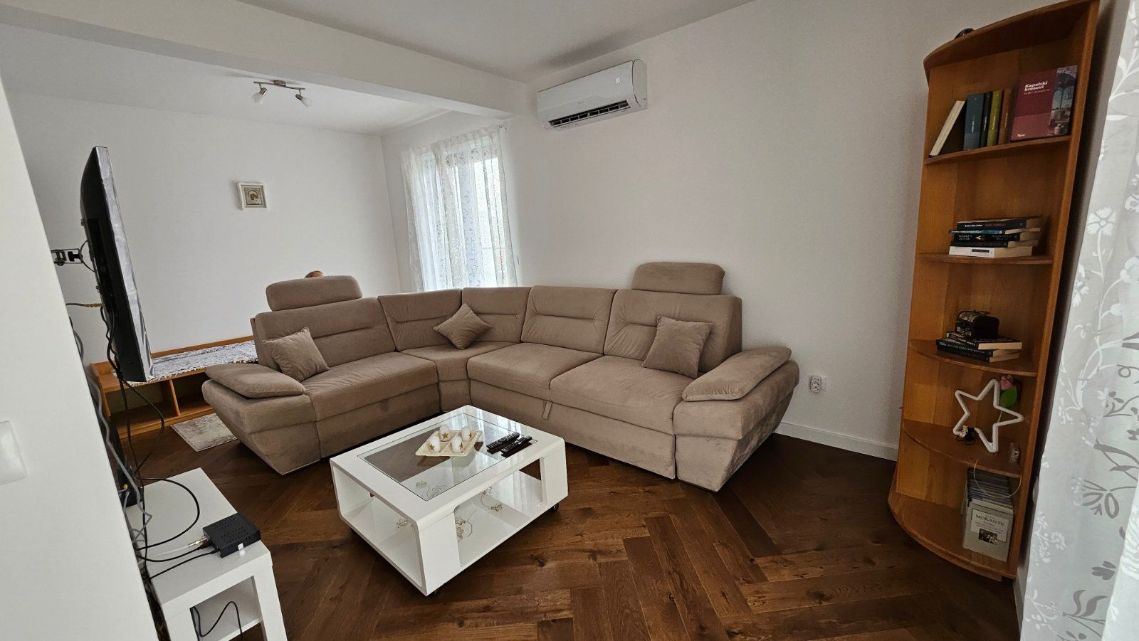 For Rent Two Bedroom Apartment