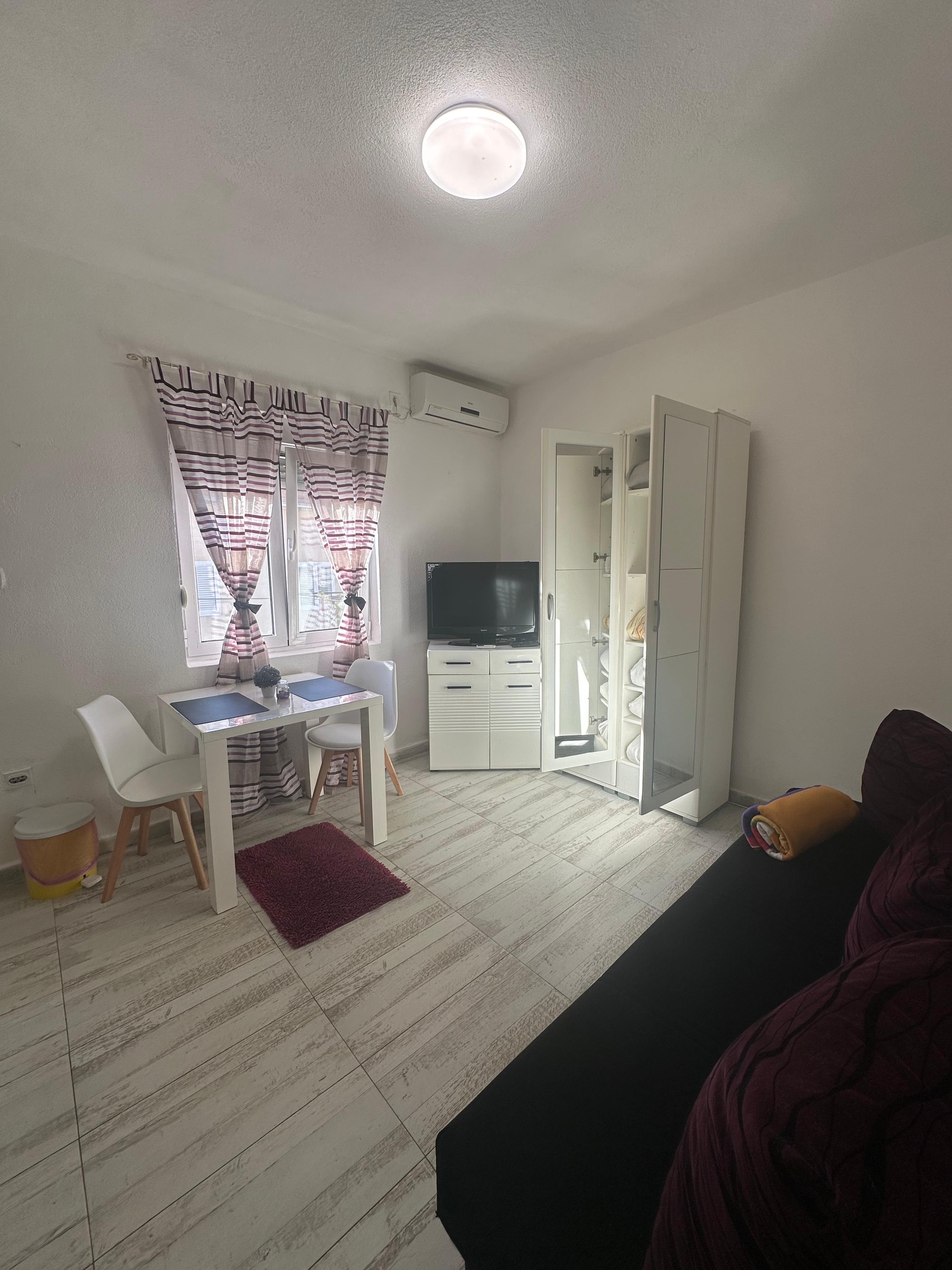 For Rent Studio Apartment