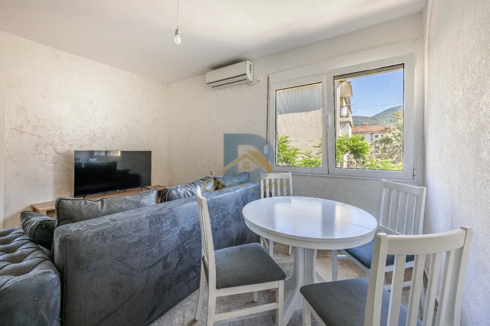 Wohnung mit 2 Schlafzimmern zu verkaufen | Zentrum, Tivat
