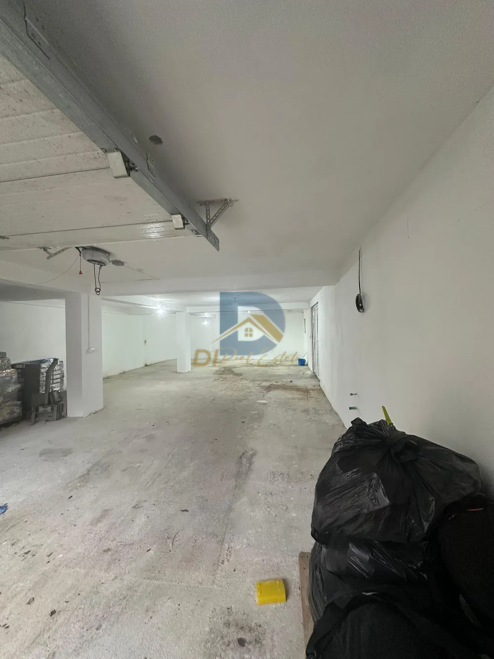 For Rent Place for Storage or Workshop