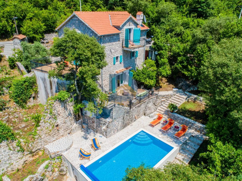 Villa zu vermieten | Milovici, Tivat