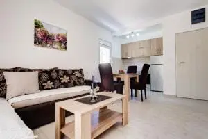 One-Bedroom Apartment for Rent | Kalimanj, Tivat